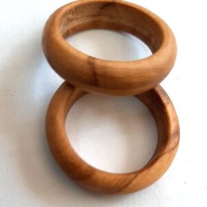 anillo de madera olivo toledano hispania