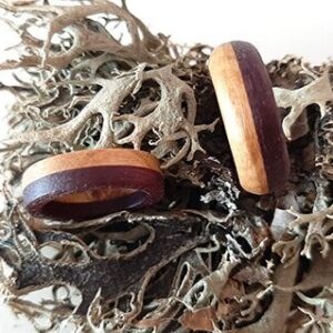 Anillo de madera Oriente cerezo español y amaranto