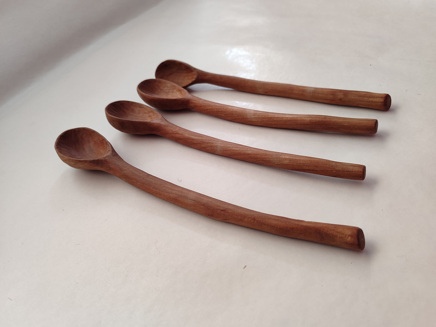 Cucharas madera cerezo redonda - Imagen 2