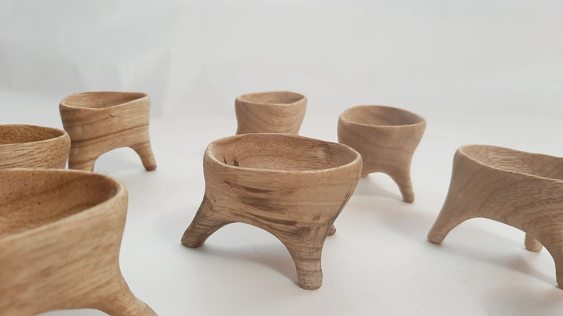 Salero trípode madera limba