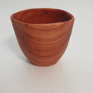 Vaso madera roja pequeño