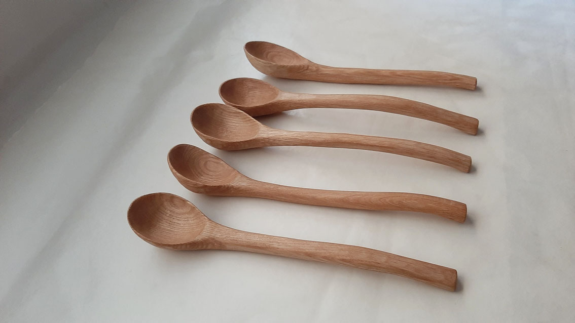Cuchara curva madera castaño