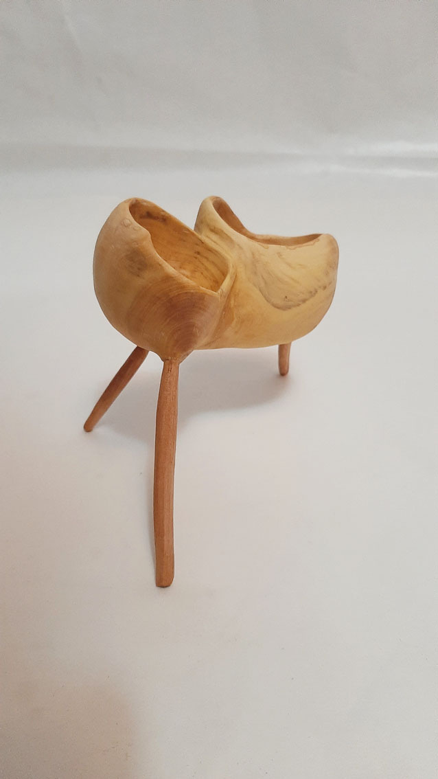 Escultura utilitaria Raíz 8. Boj