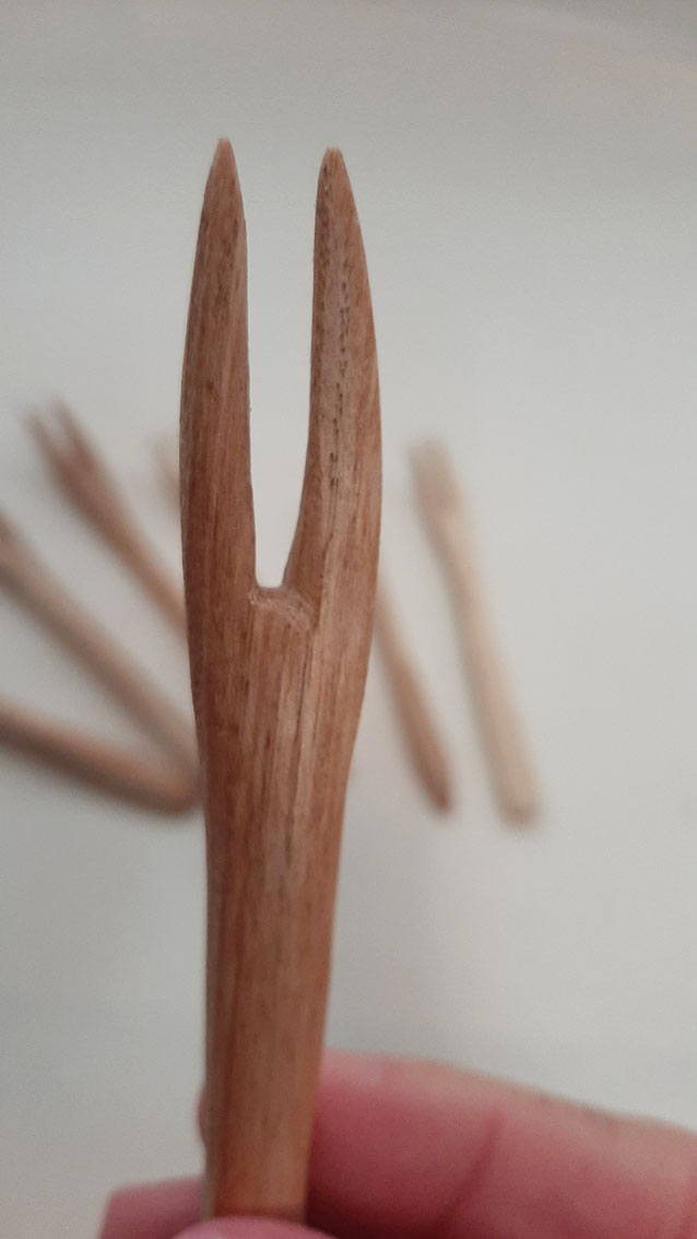 Pincho madera pequeño delicias - Imagen 11