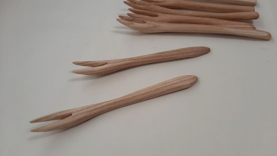 Pincho madera pequeño delicias - Imagen 4
